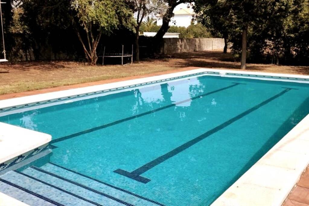 Sagrado Corazon - Chalet Con Piscina, A 25M Playa Sanlúcar de Barrameda Exterior photo